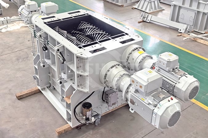 Vierassige Versnipperaar